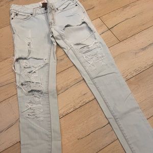 Chor destroyed light denim size 0